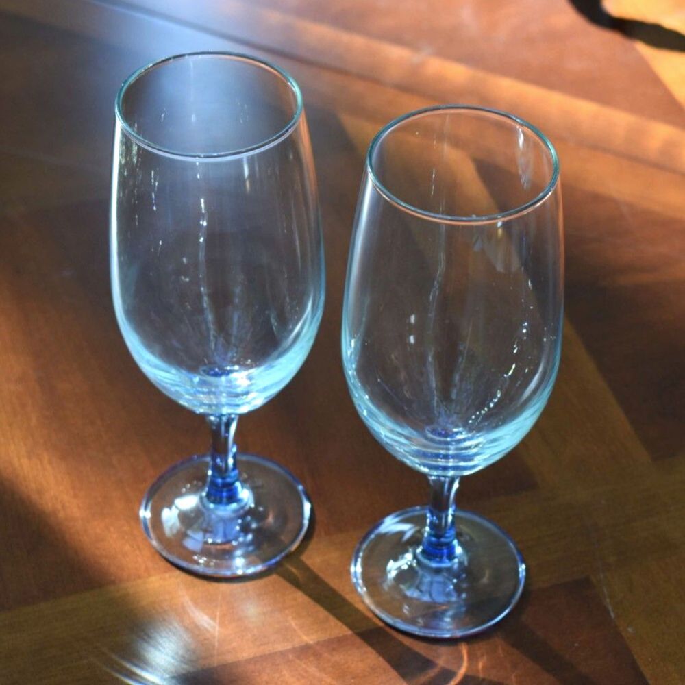 Set of 2 Luminarc Azur Blue Stemmed Water Goblets Cristal D'Arques - 8 1/4" Tall